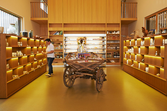 Geschaeftslokal Verkaufsraum-140805-0062