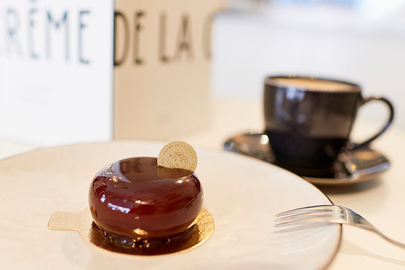 Crème de la Crème Cafe Patisserie