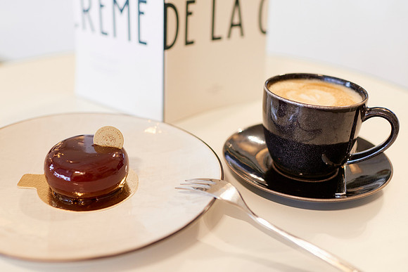 Crème de la Crème Cafe Patisserie