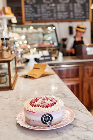 Simply Raw Bakery