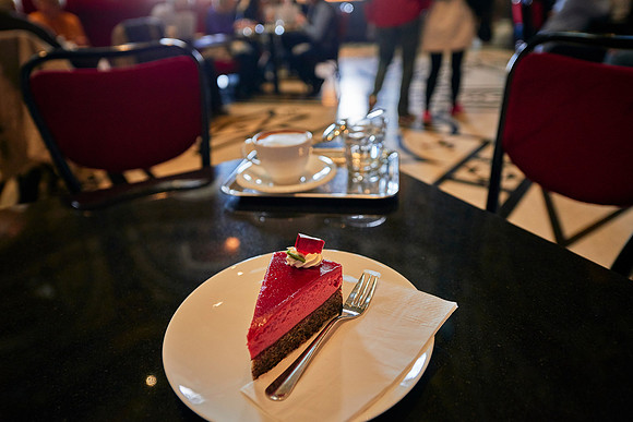 Cafe Restaurant KHM