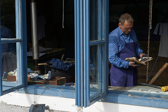 Blaudruck Koo, Fenster in die Werkstatt