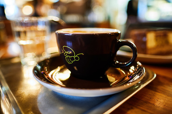 Cafe Hummel, eine Tasse Melange