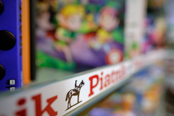 Spielesammlung im Verkaufsraum