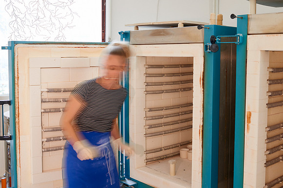 Einräumen des Brennofens-170522-FD-128 1_handwerk