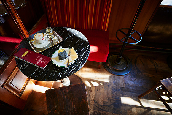 Cafe Schopenhauer