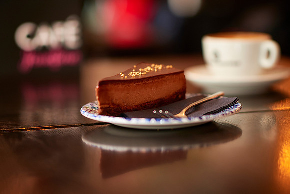 Cafe Josephine