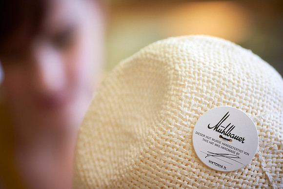 Mühlbauer Hut & Mode, weisser Ht mit Logo